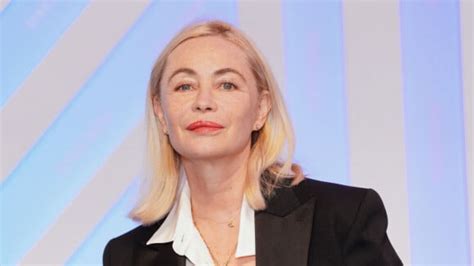 Emmanuelle Beart à poil : vidéos porno et sex tapes